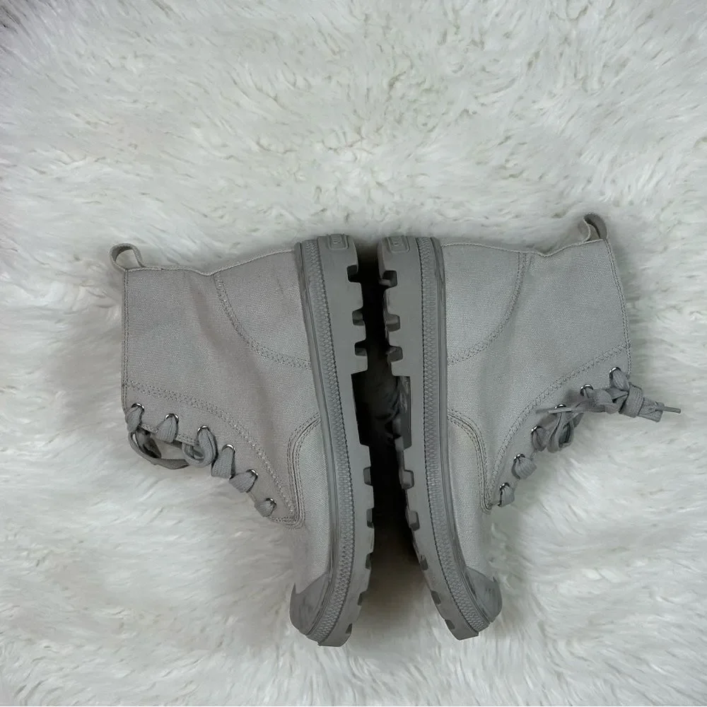 Skechers Gray canvas and Memory Foam Shoes